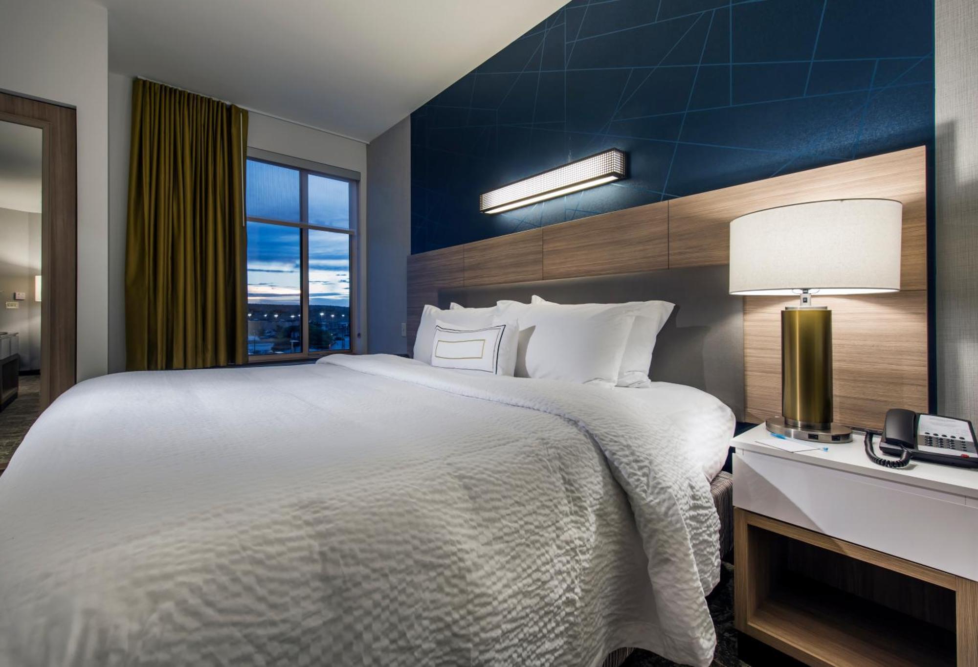 Springhill Suites By Marriott Gallup Exterior photo