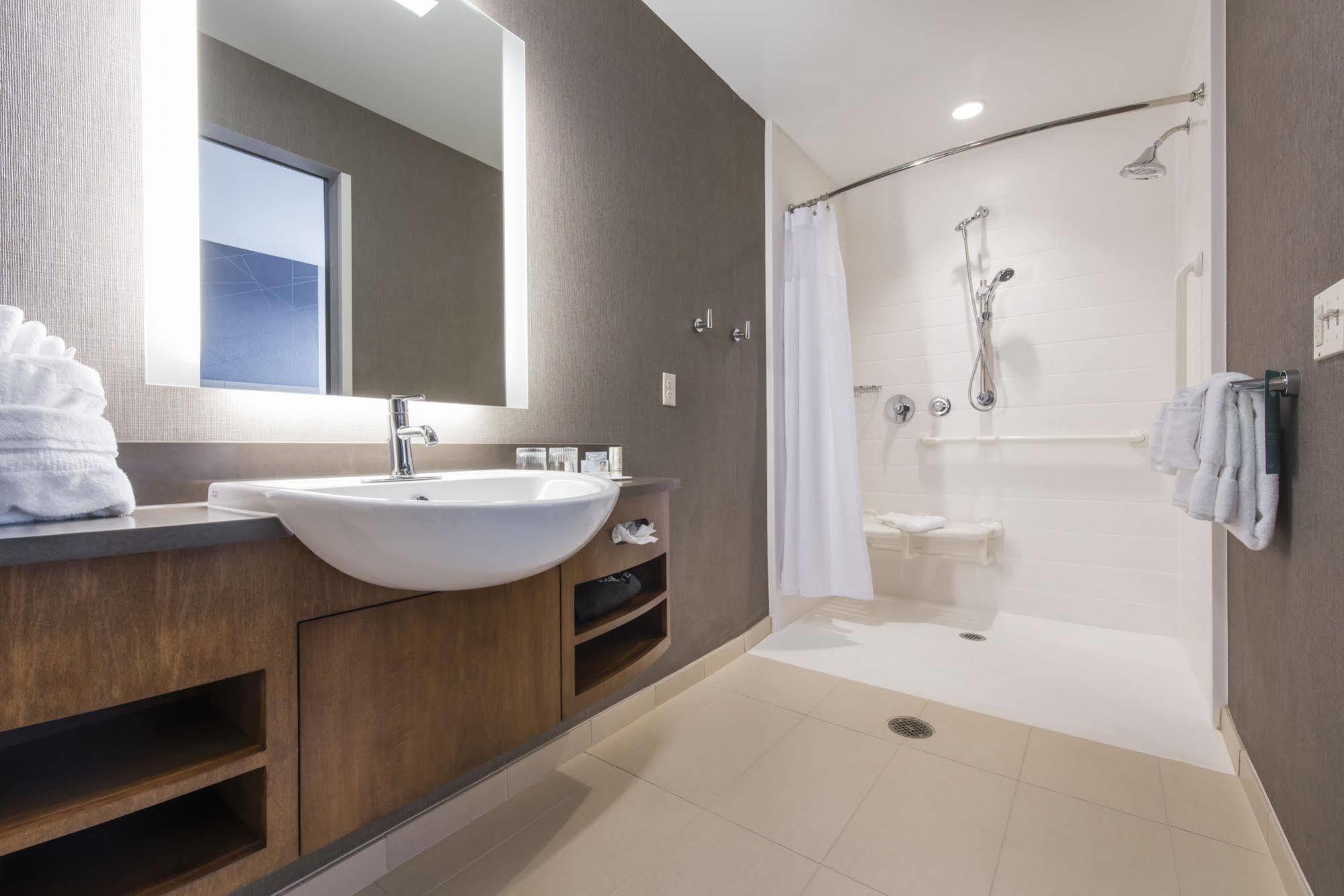 Springhill Suites By Marriott Gallup Exterior photo